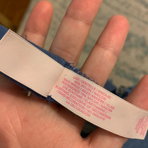 Victoria’s Secret Balconet Bra - Picture 5 of 5